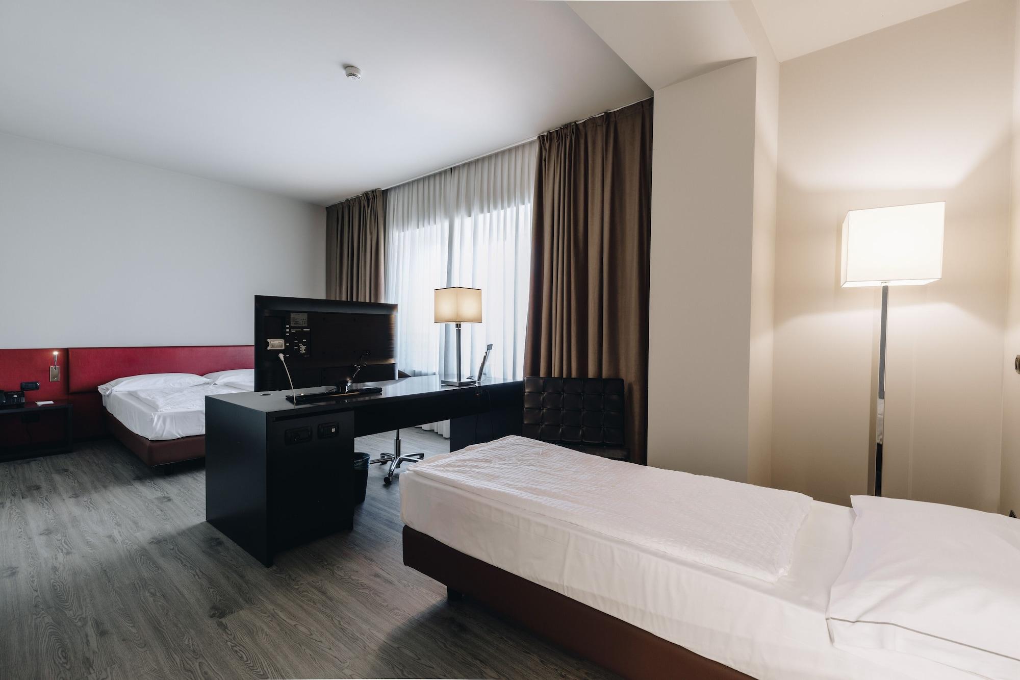 Hotel Continental Кремона Екстер'єр фото