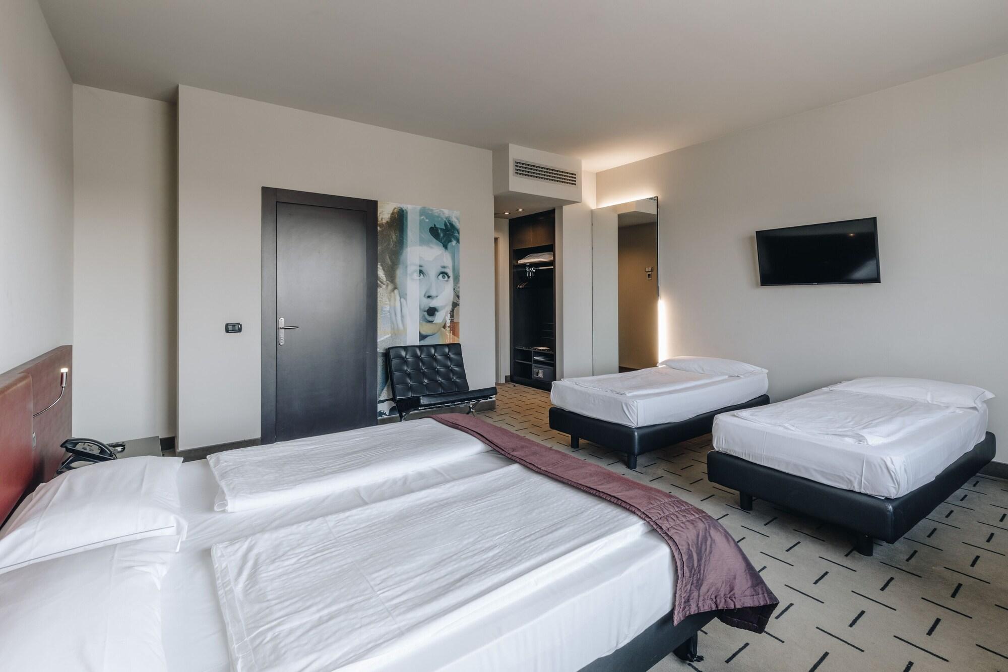 Hotel Continental Кремона Екстер'єр фото