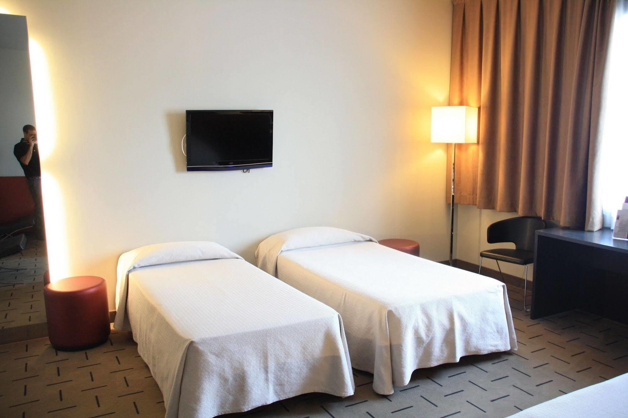 Hotel Continental Кремона Екстер'єр фото